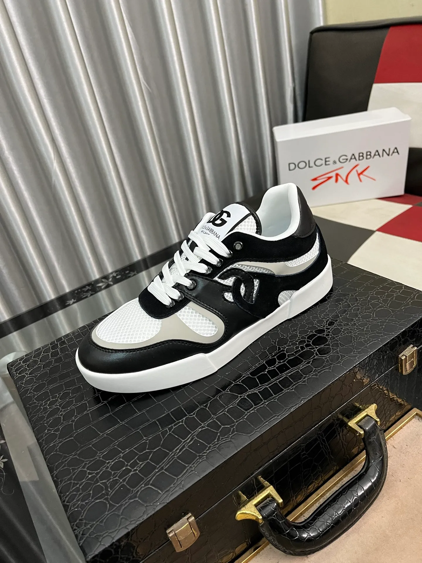 Men's shoes 💰440⌚️⌚️【DG～】Men's casual shoes are on sale at the same time 🔶🔷🔜The upper is made of cowhide stitching fabric ➕Mesh lining, comfortable and breathable, sole: original comfortable and wear-resistant outsole, ⚠️The real thing📱Photographed🎬The real thing is better📢📢📢Number: 35-46